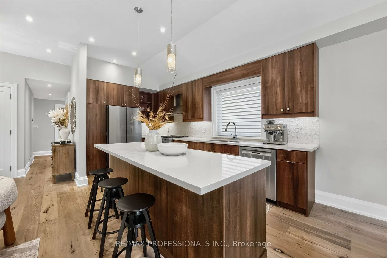 57, Merrygale, Eringate-Centennial-West Deane, Toronto