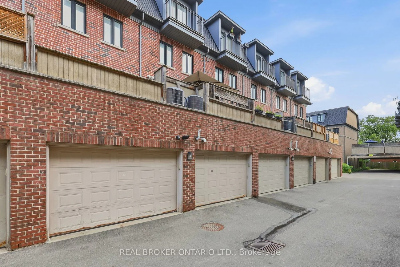 39, Lobo Mews, Islington-City Centre West, Toronto
