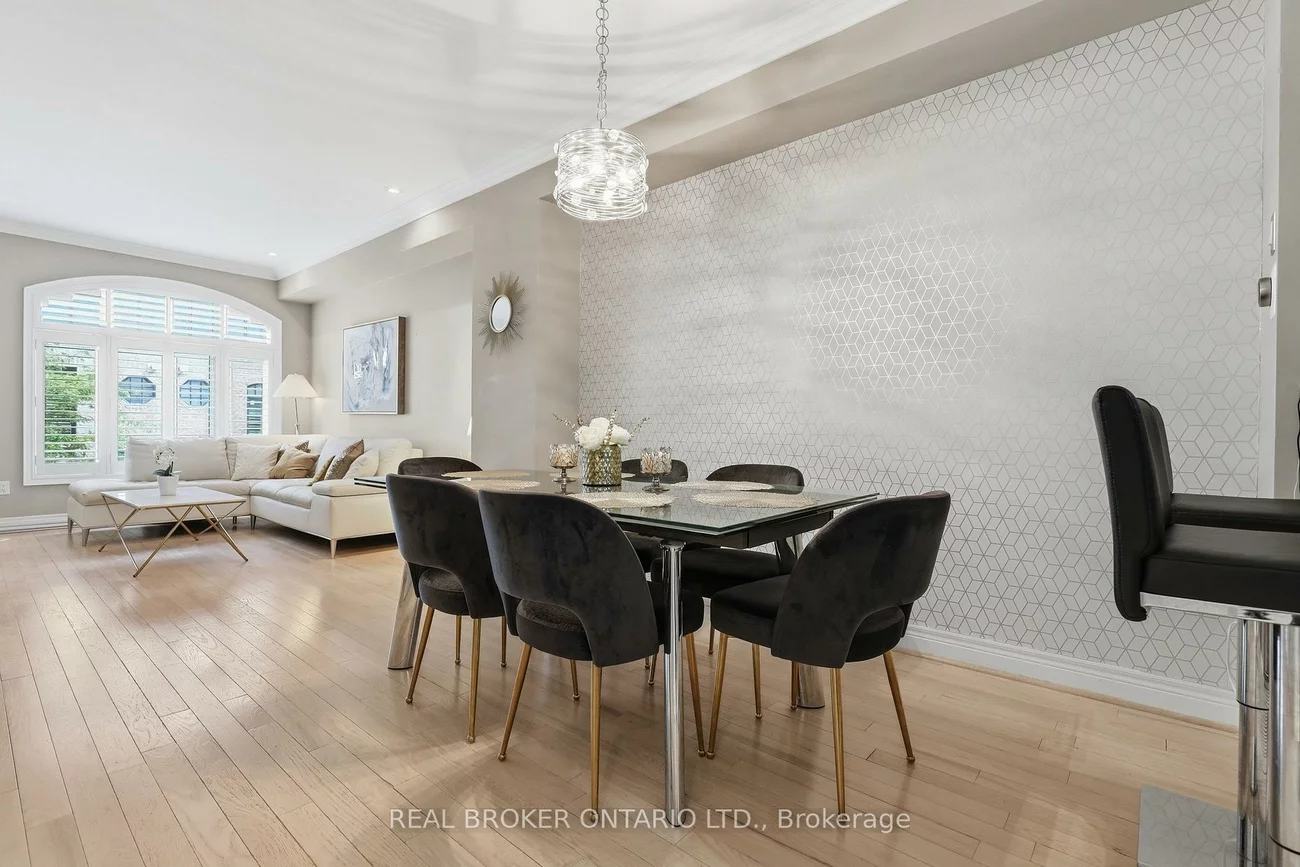 39, Lobo Mews, Islington-City Centre West, Toronto