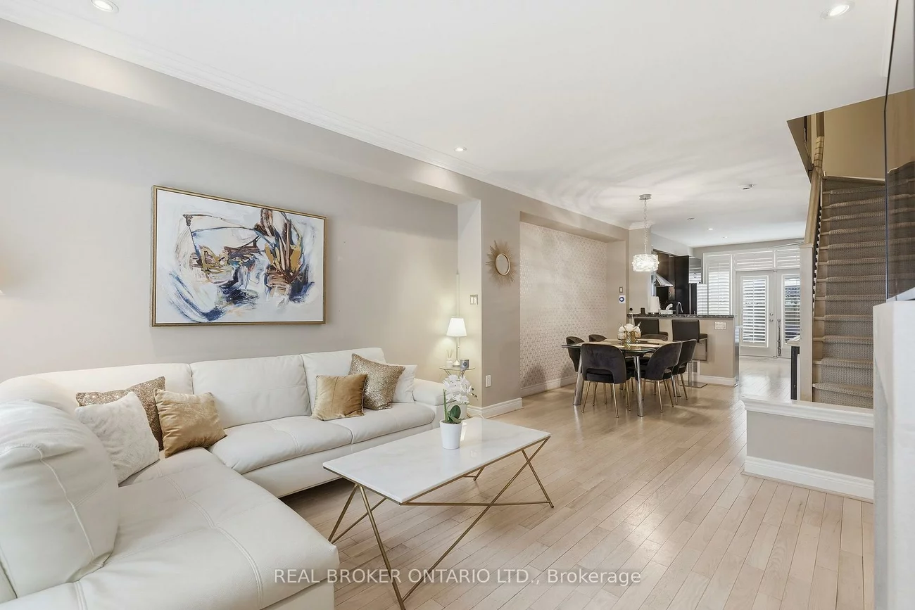 39, Lobo Mews, Islington-City Centre West, Toronto