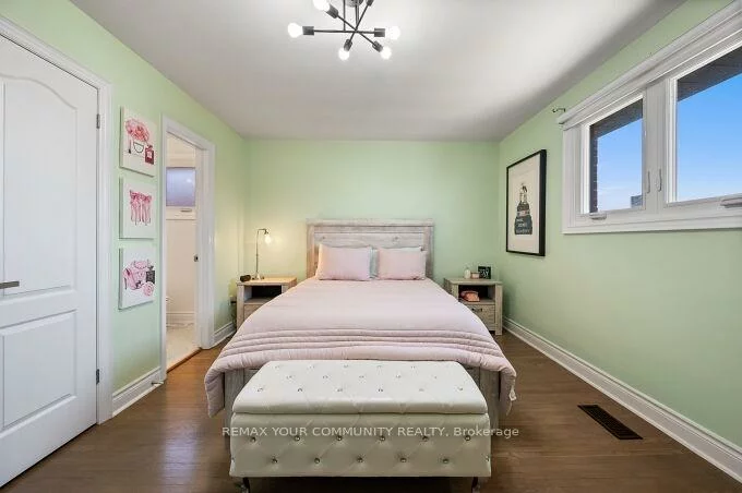 19, Hamer, Kingsview Village-The Westway, Toronto