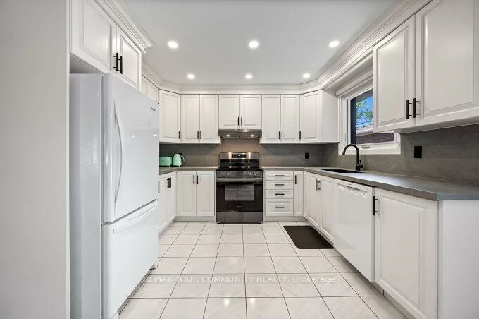 19, Hamer, Kingsview Village-The Westway, Toronto