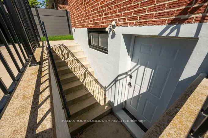 19, Hamer, Kingsview Village-The Westway, Toronto