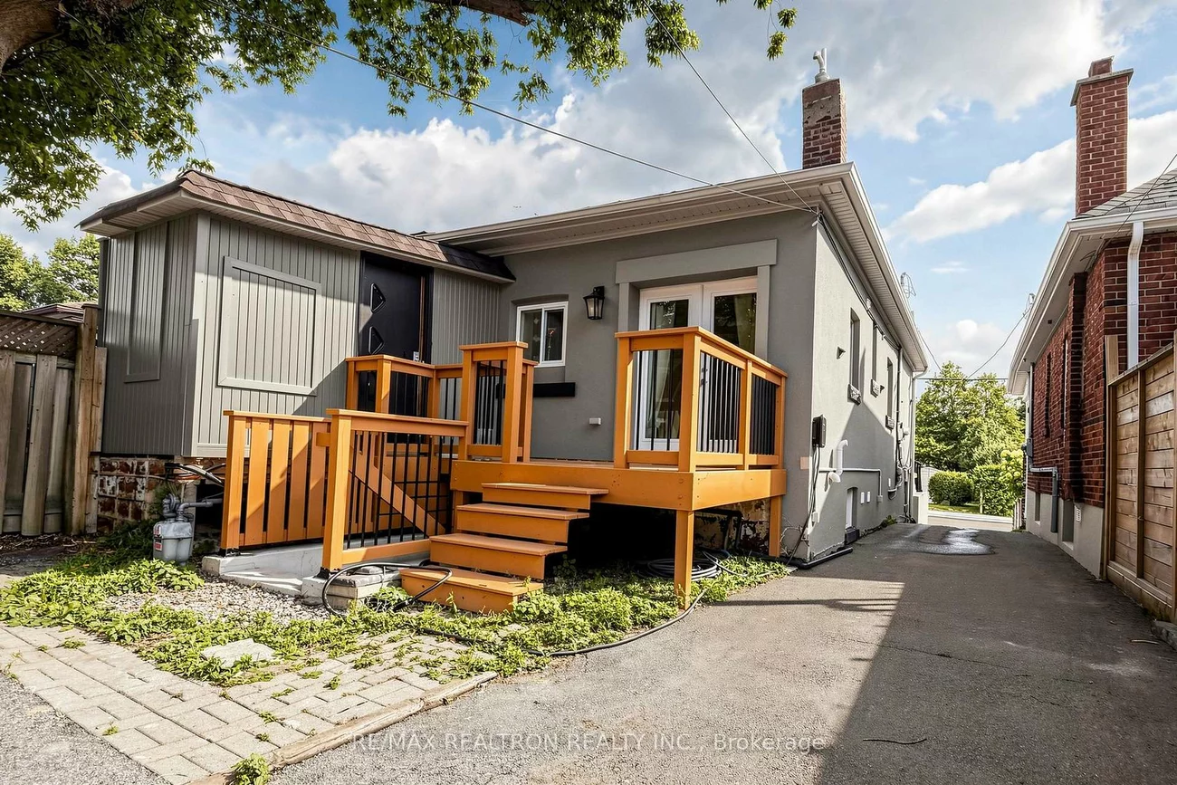 8, Villa, Long Branch, Toronto