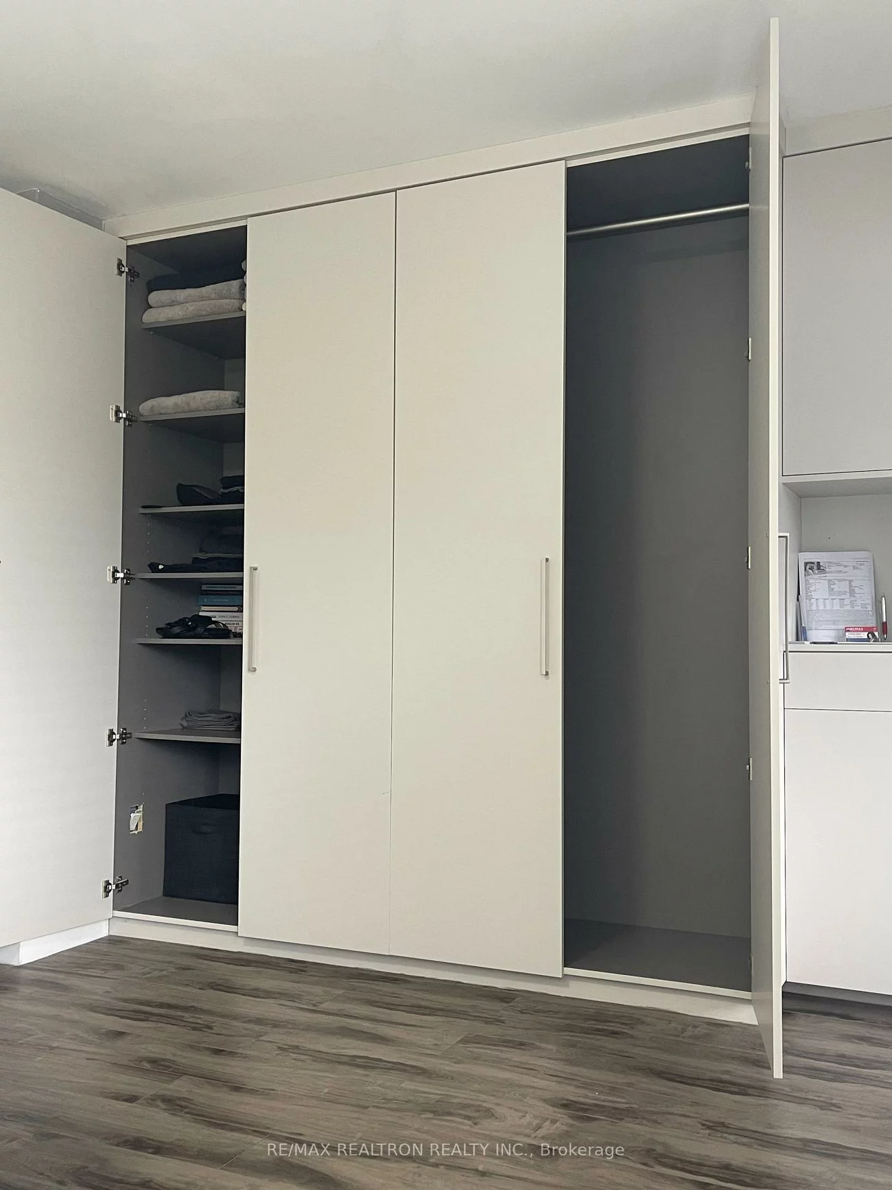 8, Villa, Long Branch, Toronto