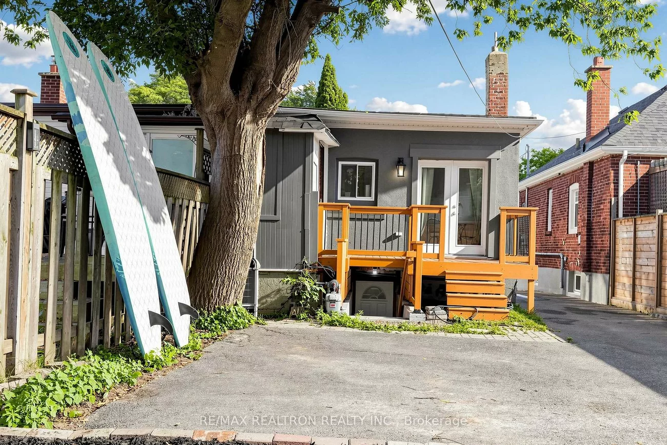 8, Villa, Long Branch, Toronto