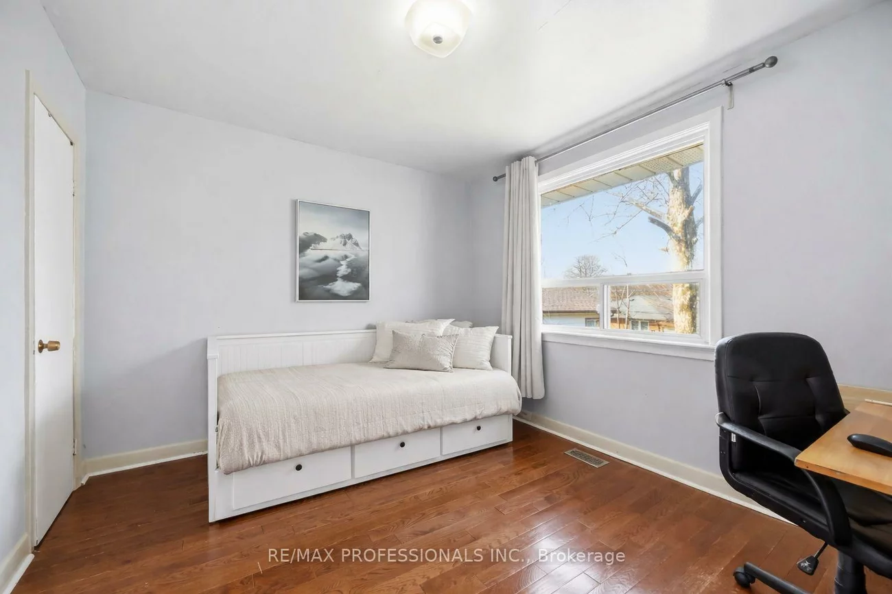 14, Dashwood, Thistletown-Beaumonde Heights, Toronto