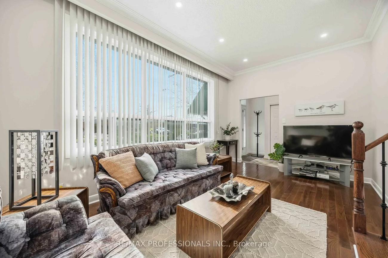 14, Dashwood, Thistletown-Beaumonde Heights, Toronto