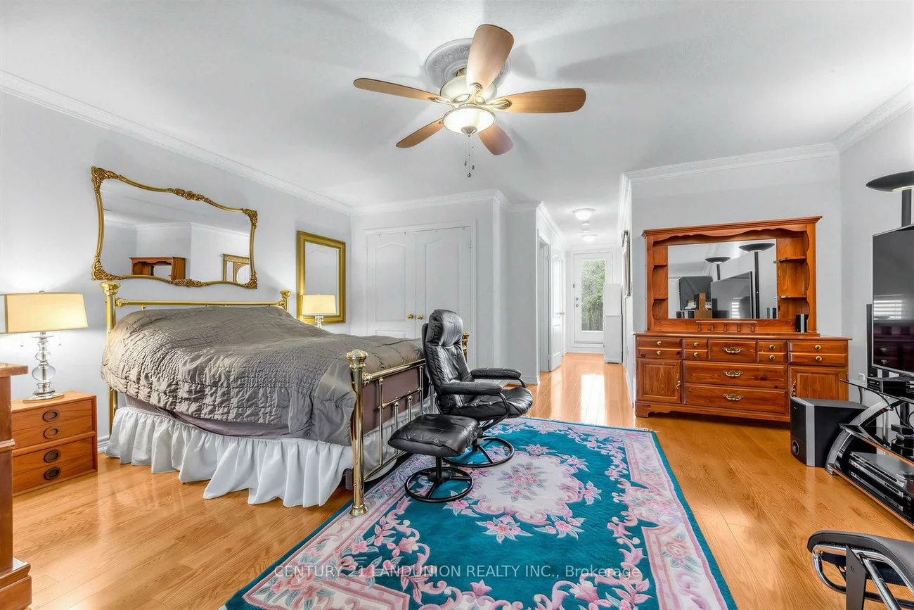 28, Herzberg, York University Heights, Toronto