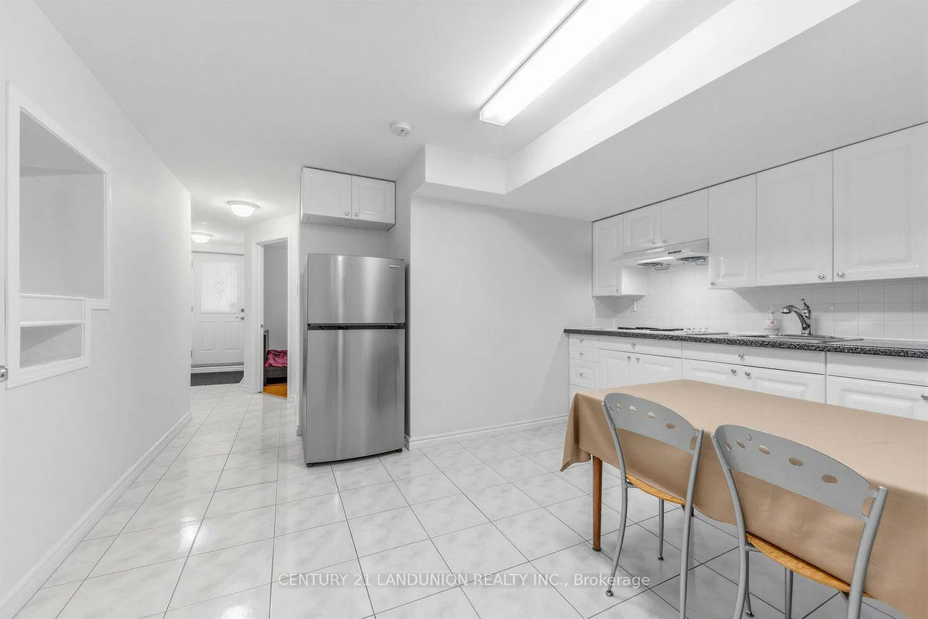 28, Herzberg, York University Heights, Toronto
