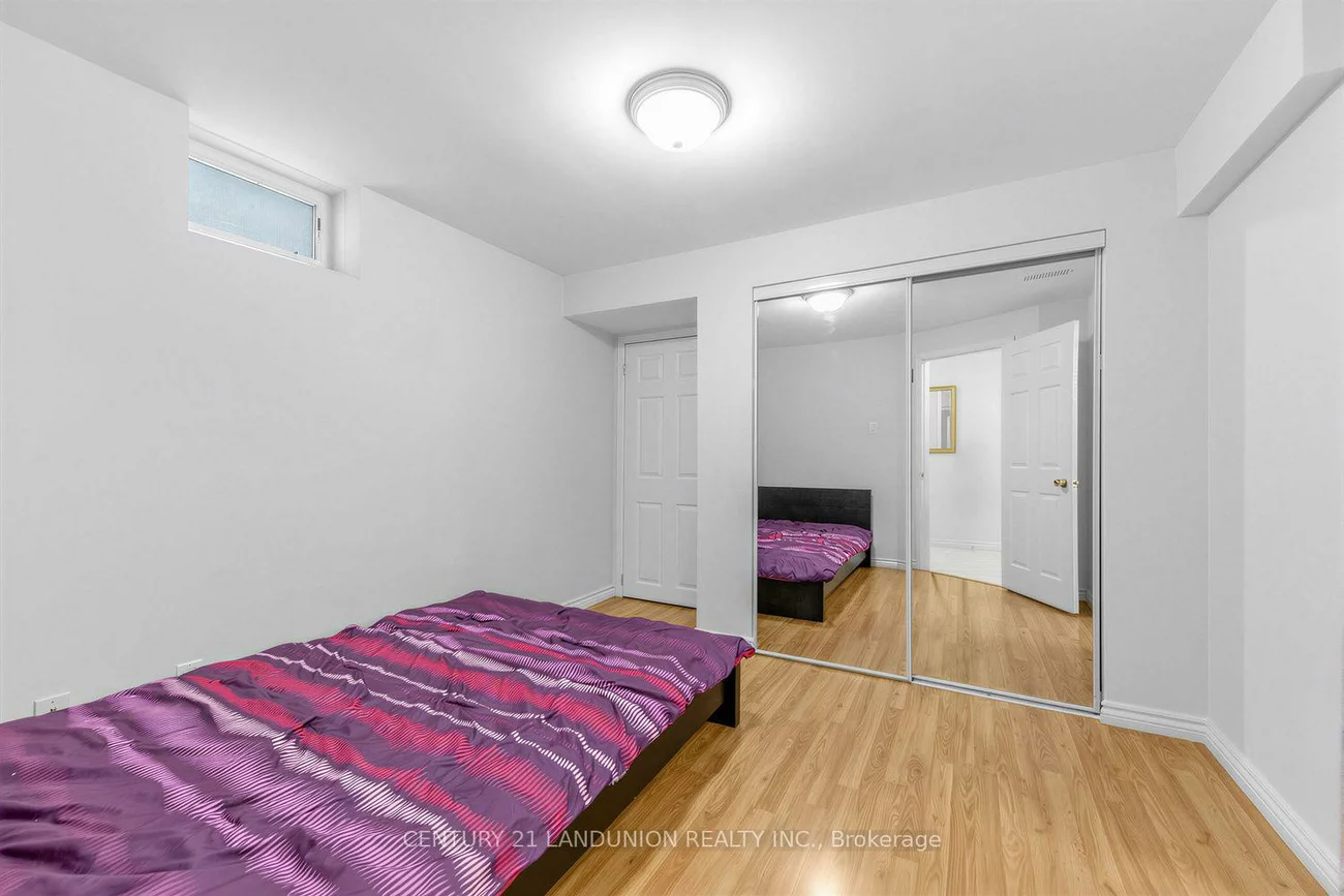 28, Herzberg, York University Heights, Toronto