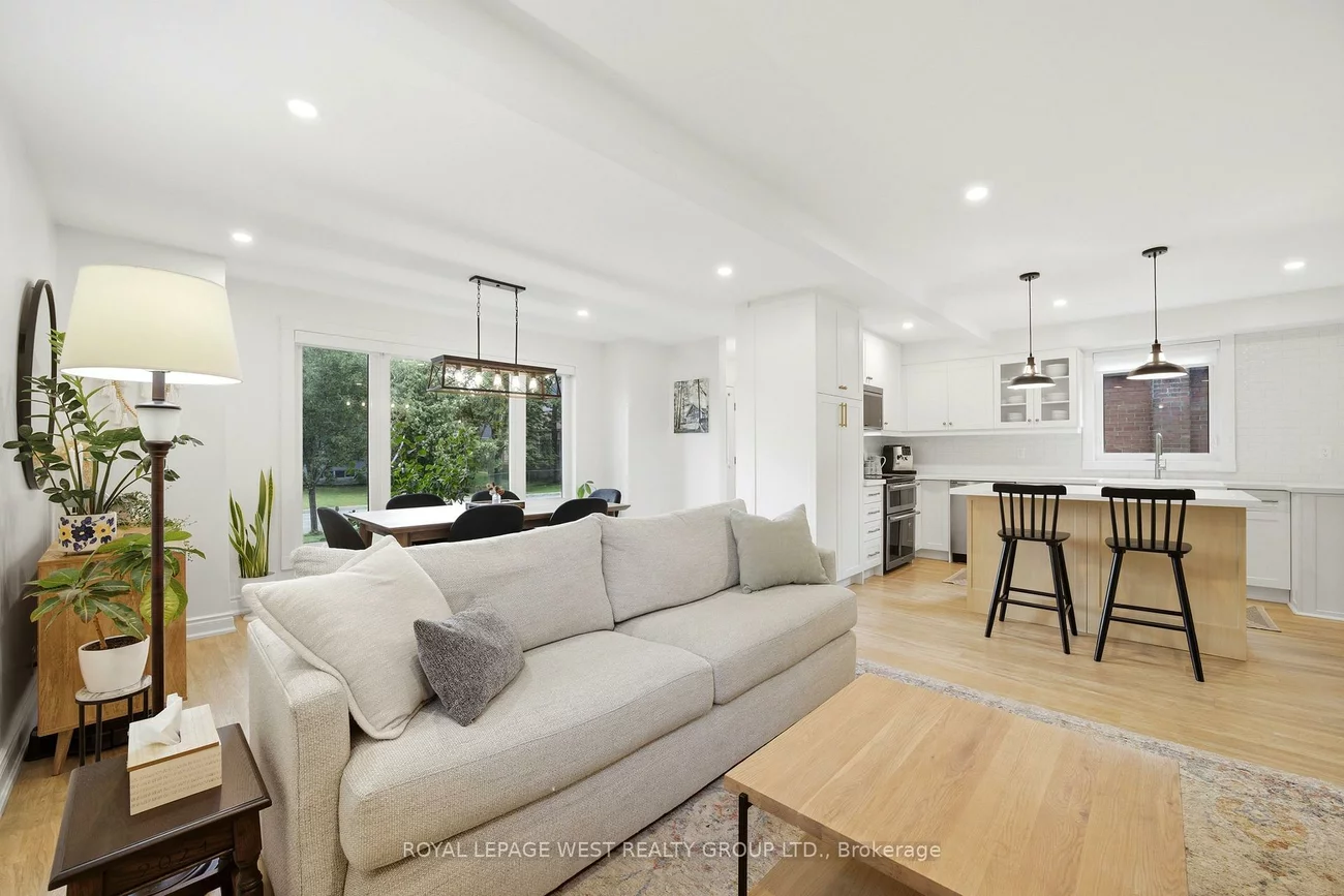 72, Mervyn, Islington-City Centre West, Toronto