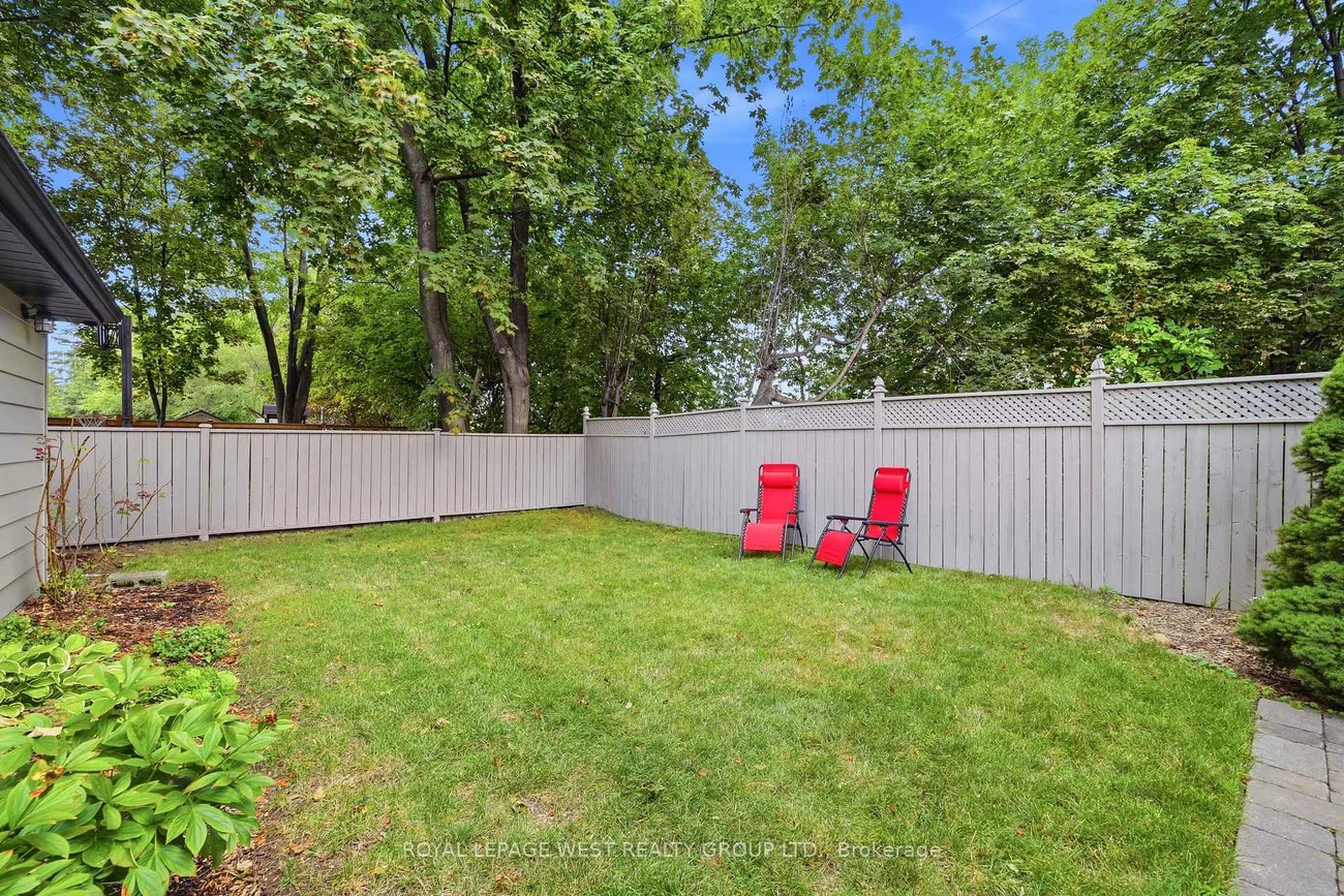 72, Mervyn, Islington-City Centre West, Toronto