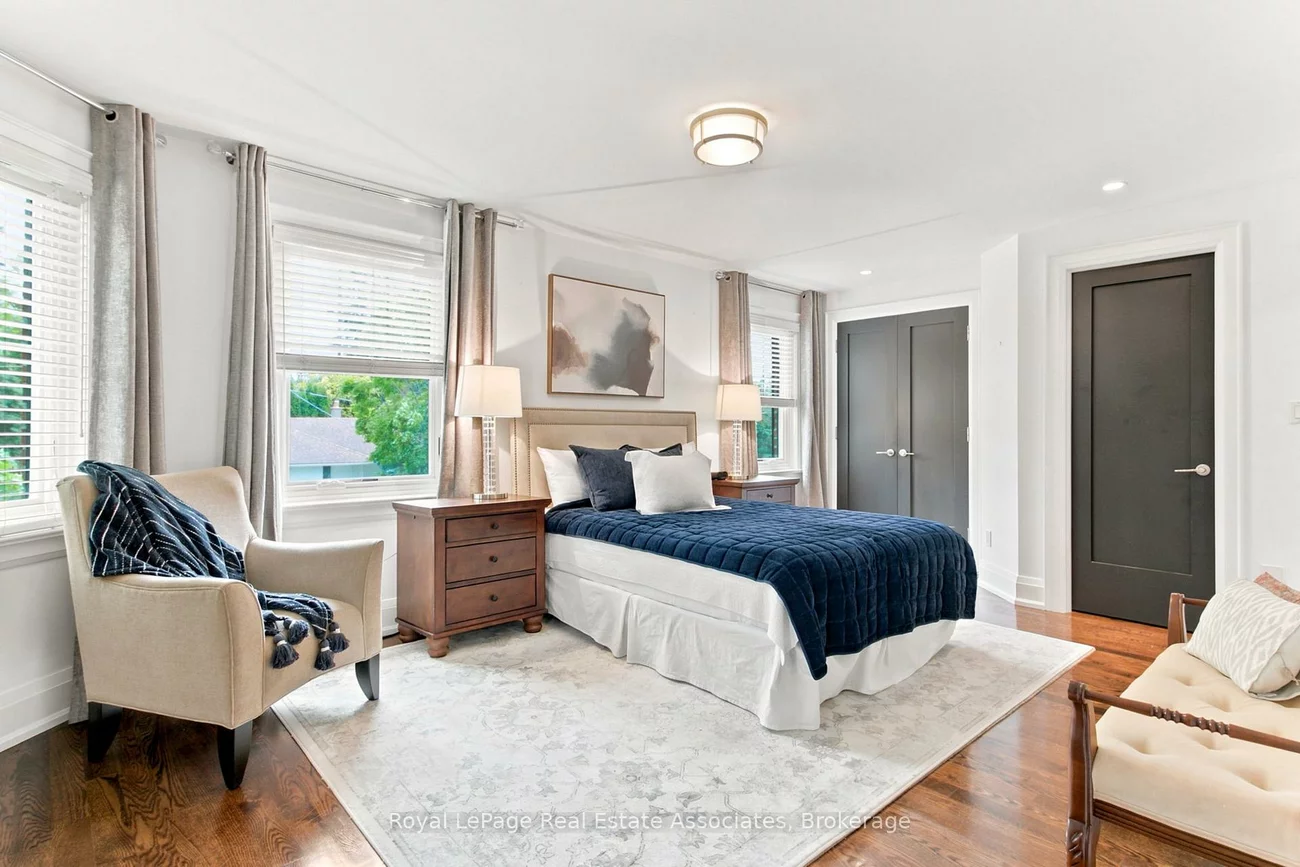 32, Jopling, Islington-City Centre West, Toronto