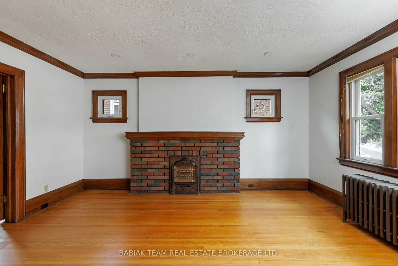 93, Glendonwynne, High Park North, Toronto