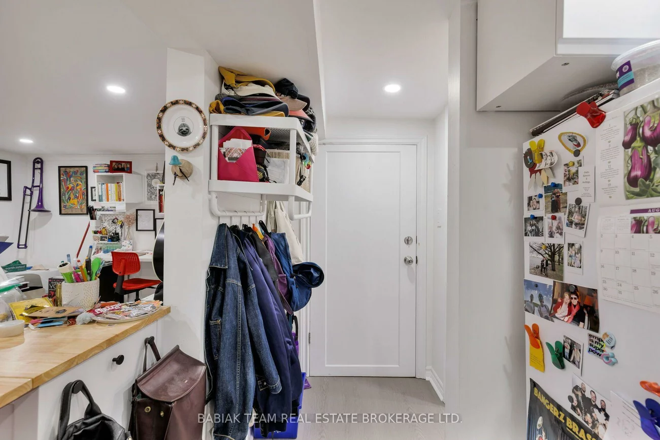 93, Glendonwynne, High Park North, Toronto