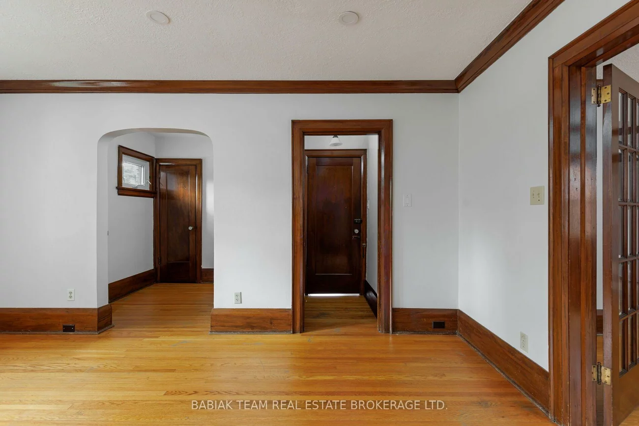 93, Glendonwynne, High Park North, Toronto
