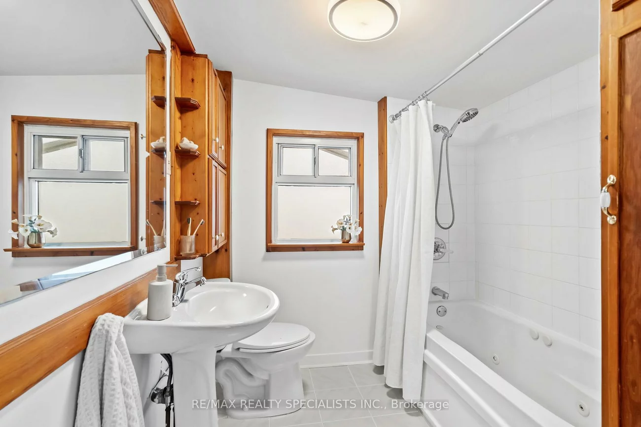 159, Hillside, Mimico, Toronto