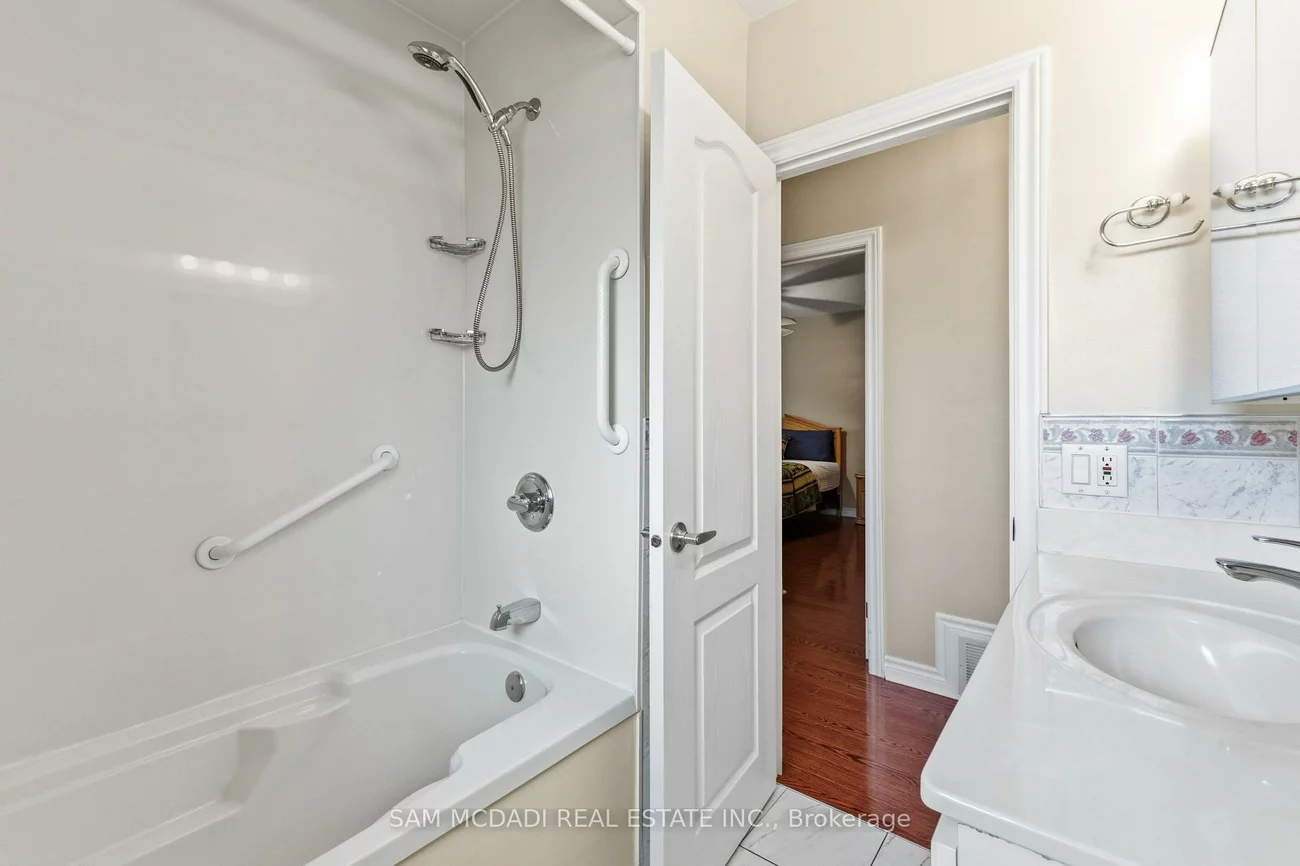 248, Wellesworth, Eringate-Centennial-West Deane, Toronto