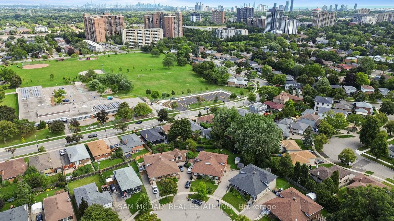 248, Wellesworth, Eringate-Centennial-West Deane, Toronto