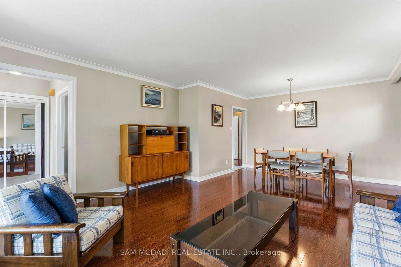 248, Wellesworth, Eringate-Centennial-West Deane, Toronto