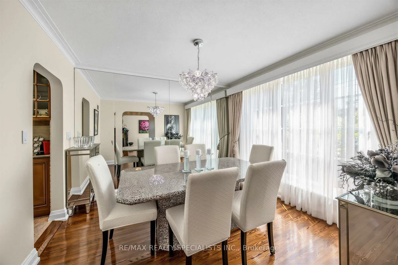 1211, Royal York, Edenbridge-Humber Valley, Toronto