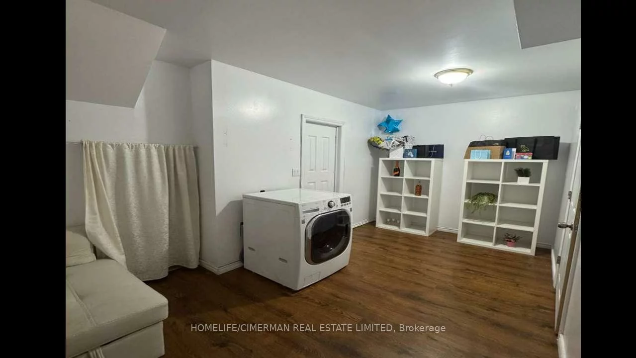 43, Riverlea, Humber Heights, Toronto