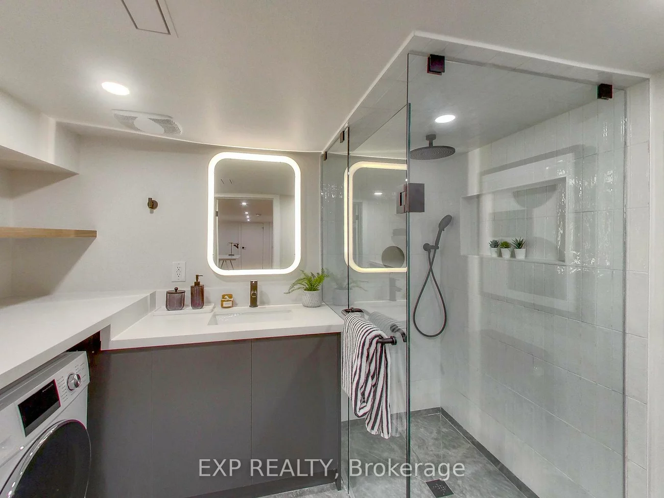 37, Gilbert, Corso Italia-Davenport, Toronto