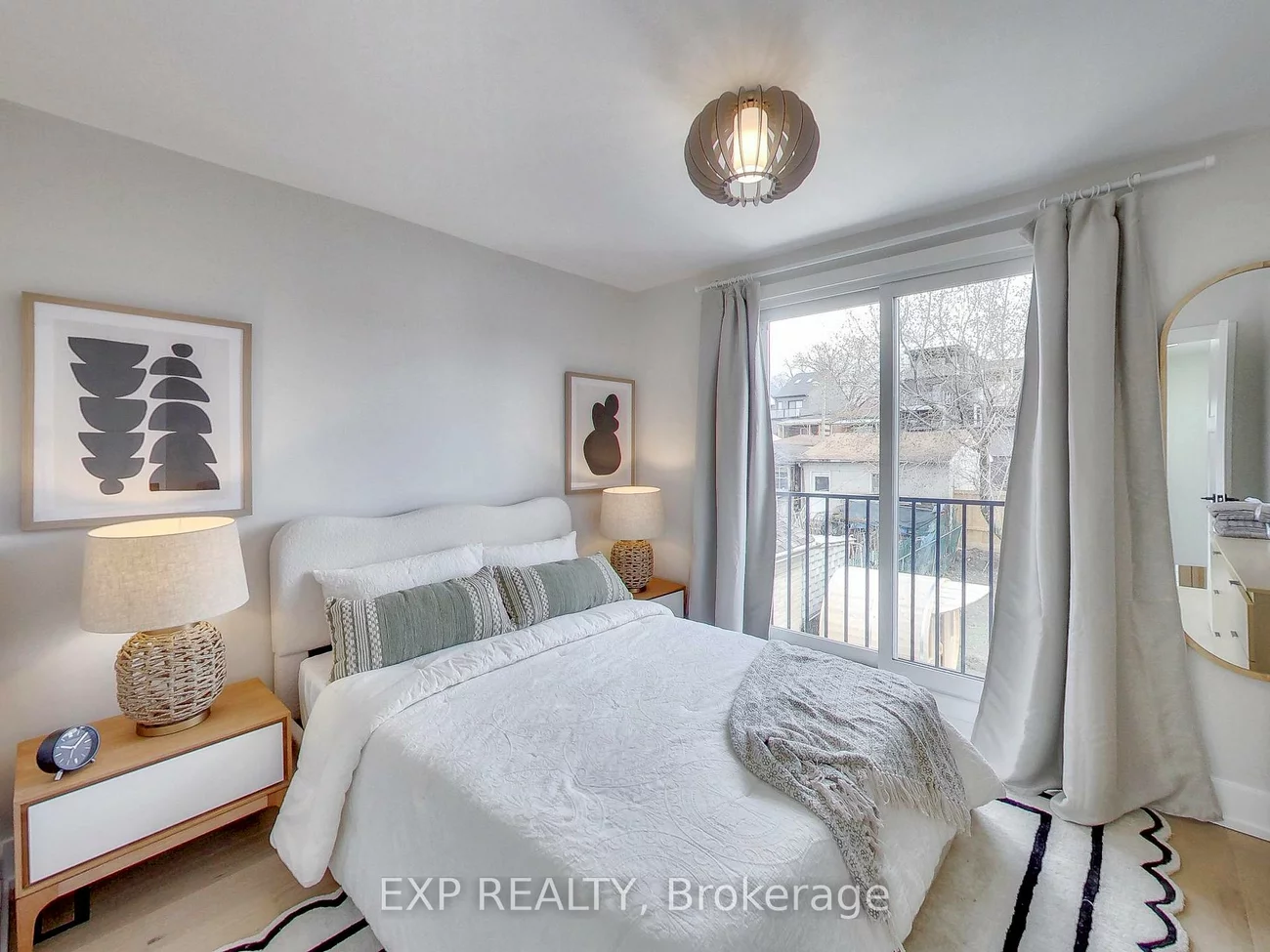 37, Gilbert, Corso Italia-Davenport, Toronto