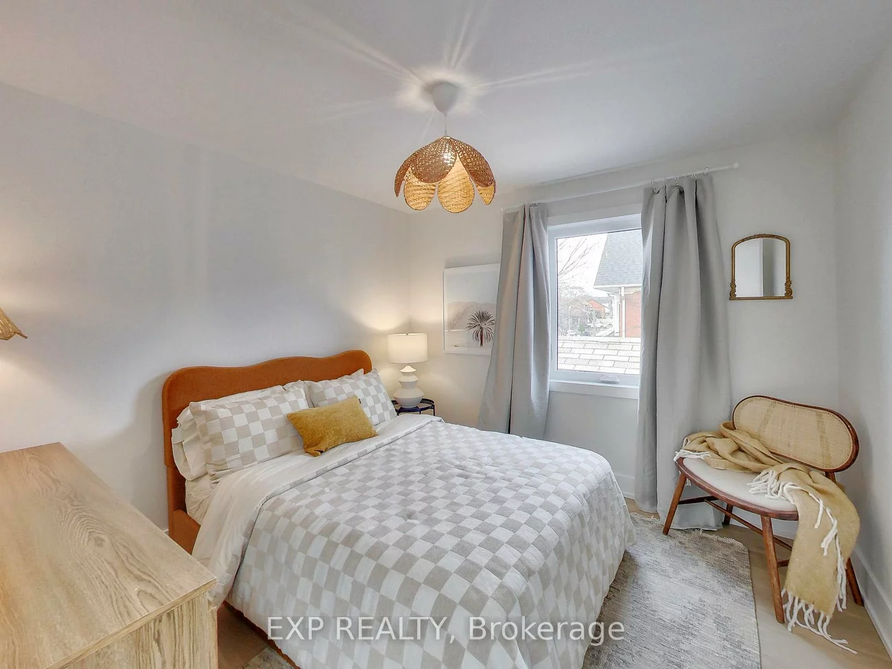 37, Gilbert, Corso Italia-Davenport, Toronto