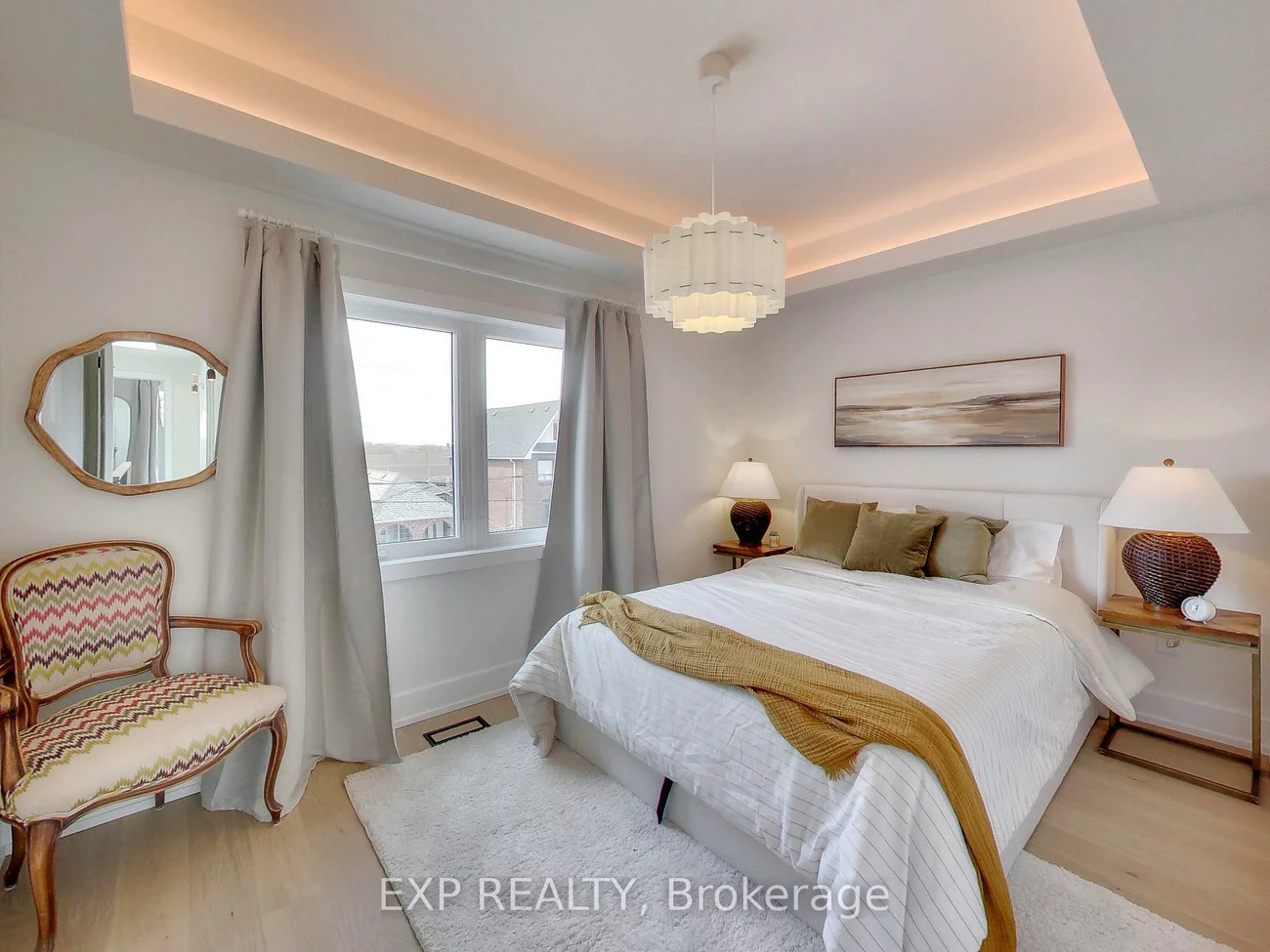 37, Gilbert, Corso Italia-Davenport, Toronto