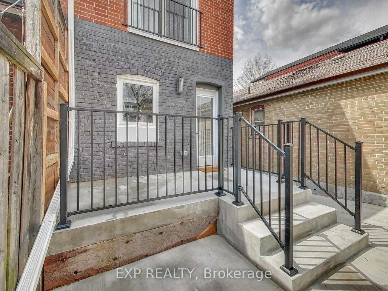 37, Gilbert, Corso Italia-Davenport, Toronto