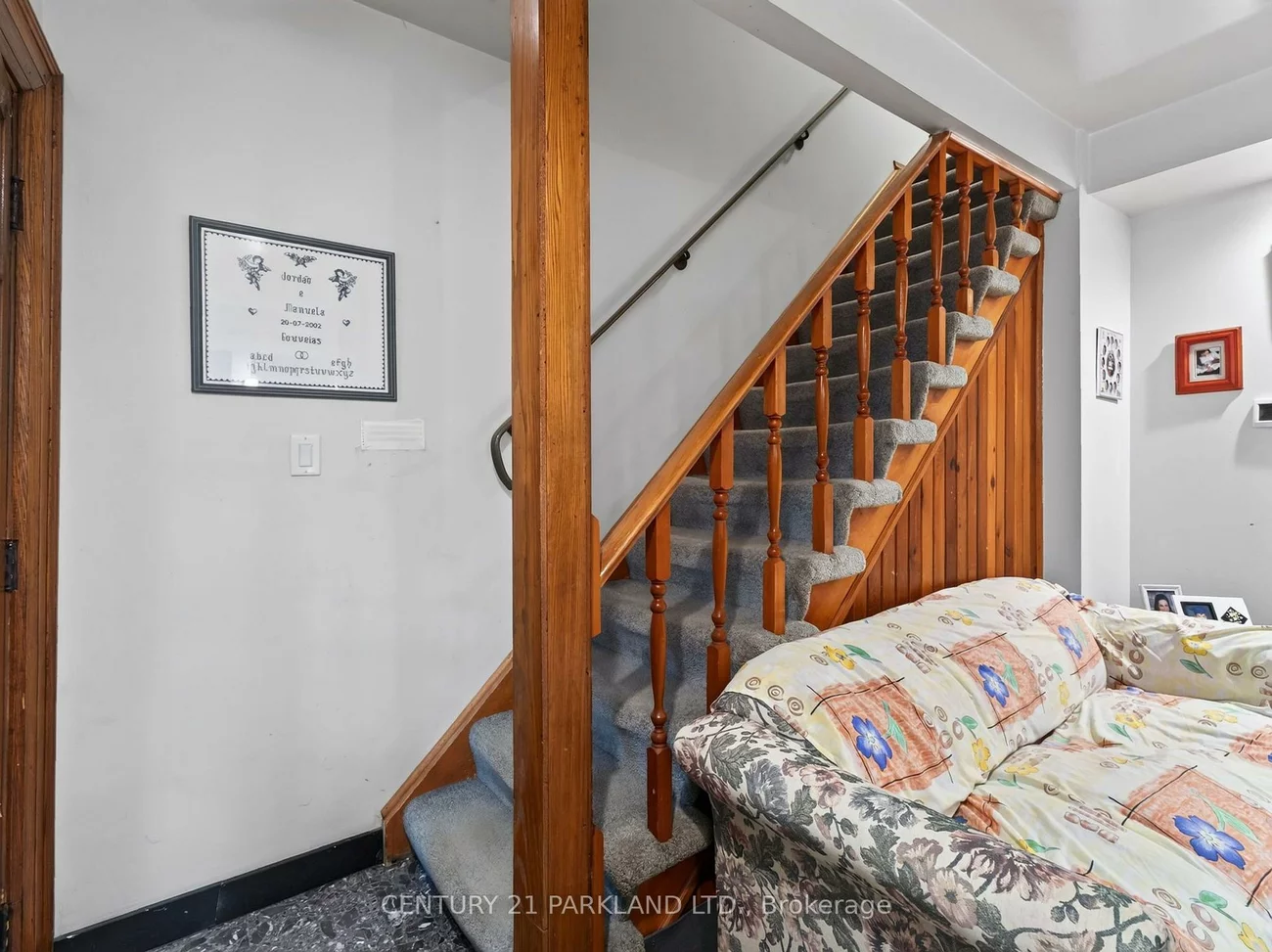323, Nairn, Caledonia-Fairbank, Toronto