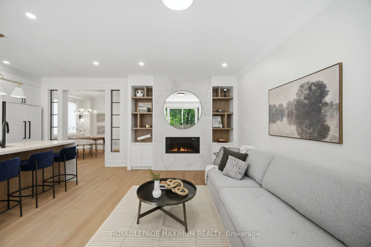 11, Park, Long Branch, Toronto