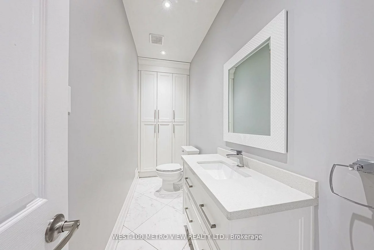 589, Glen Park, Yorkdale-Glen Park, Toronto