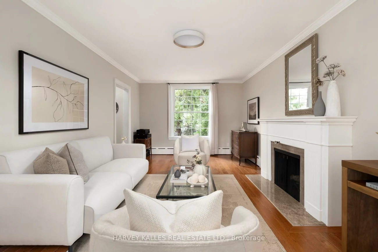 61, Queens, Weston, Toronto