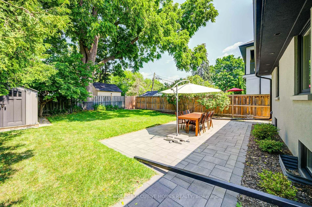 6, Cardigan, Stonegate-Queensway, Toronto