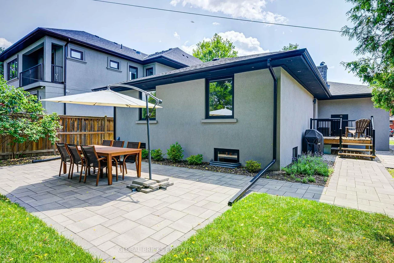6, Cardigan, Stonegate-Queensway, Toronto