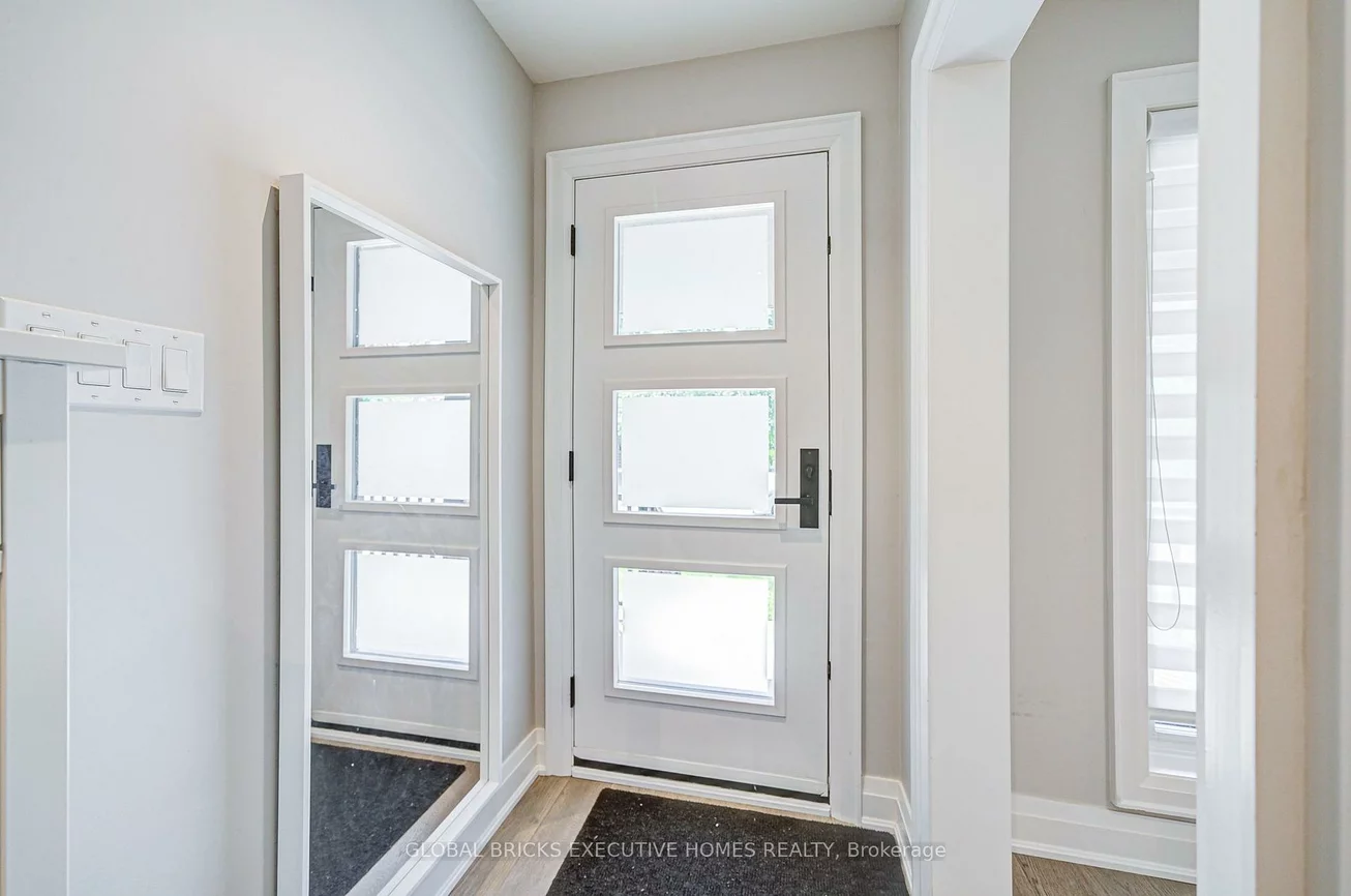 6, Cardigan, Stonegate-Queensway, Toronto