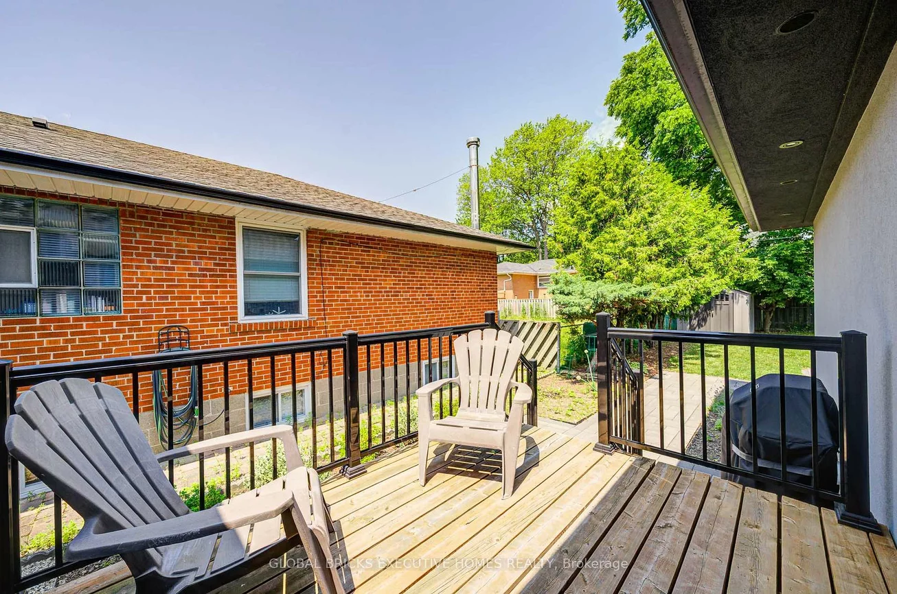 6, Cardigan, Stonegate-Queensway, Toronto