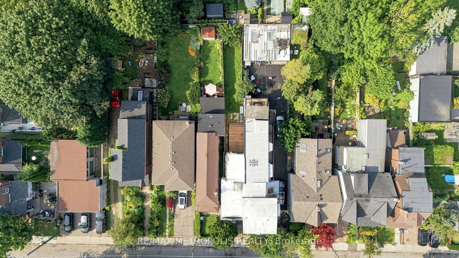 24, Marion, Roncesvalles, Toronto