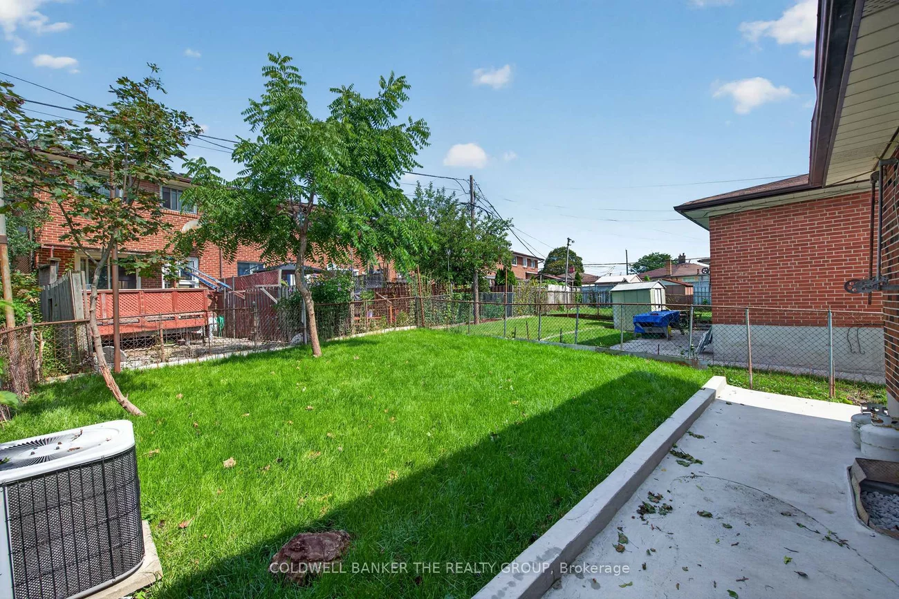 4, Imogene, Humbermede, Toronto
