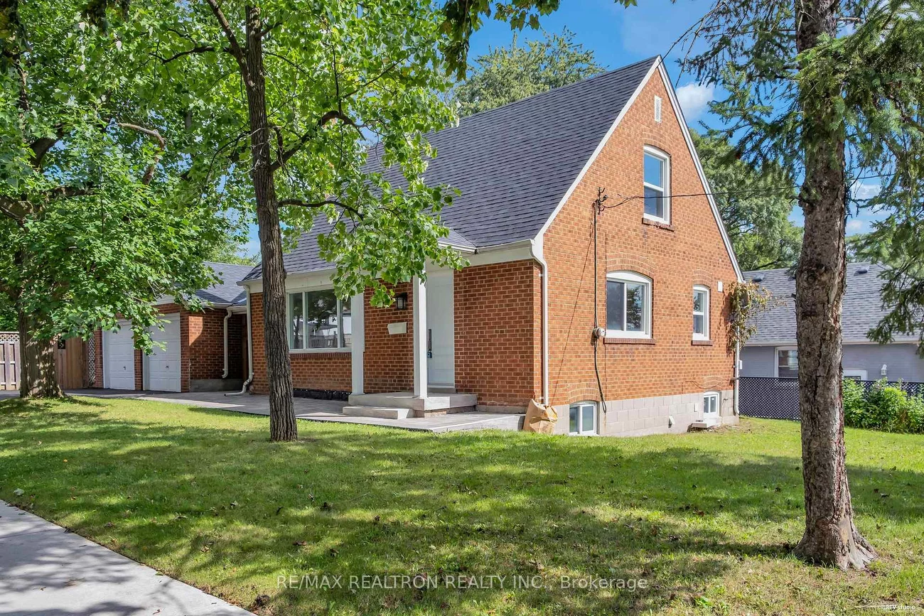 11, Harrow, Brookhaven-Amesbury, Toronto