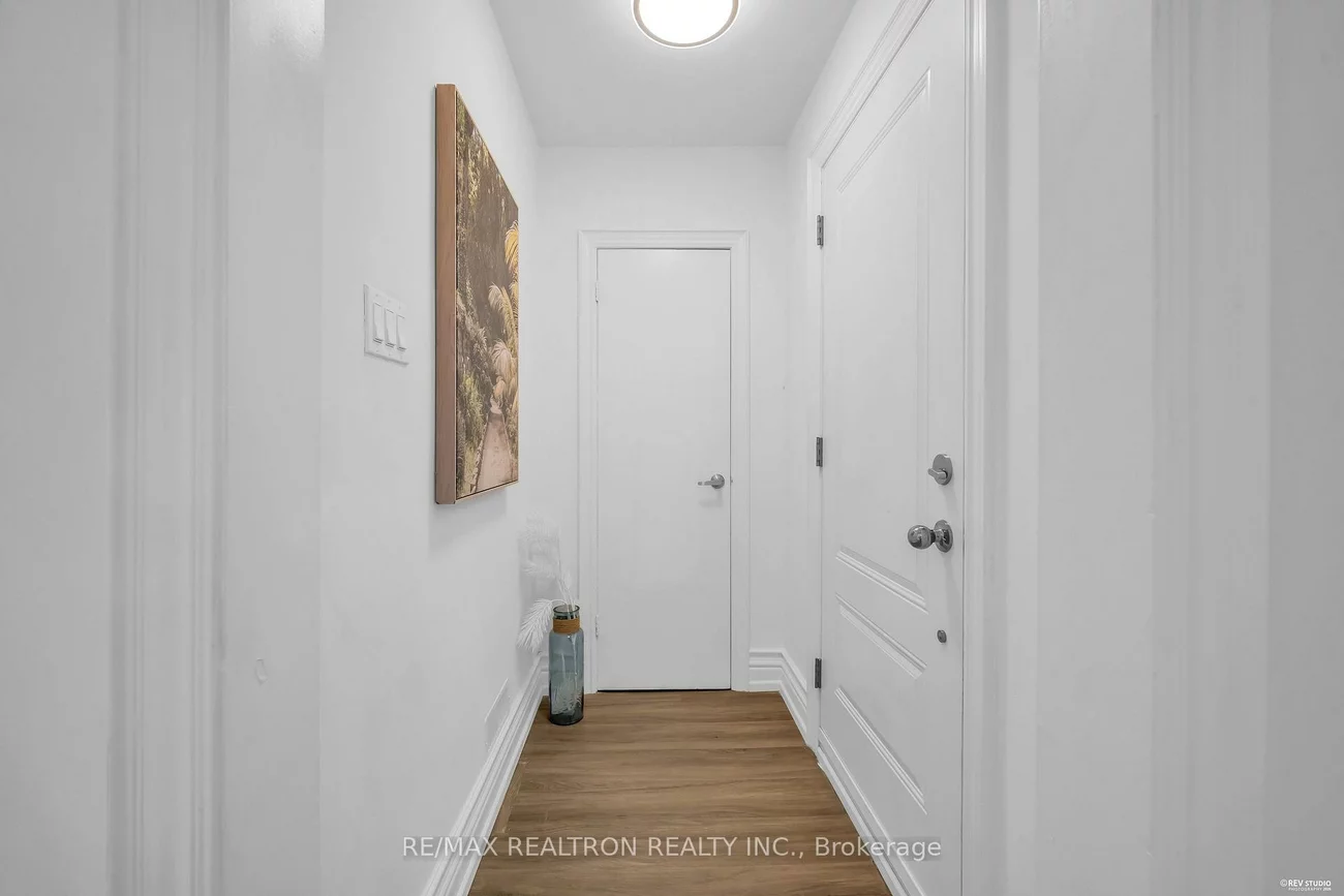 11, Harrow, Brookhaven-Amesbury, Toronto