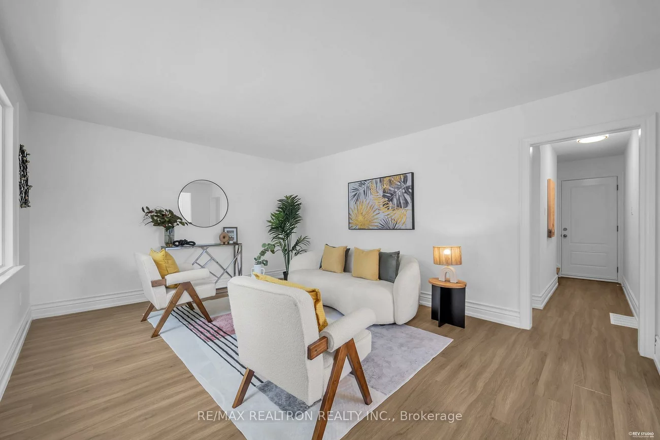 11, Harrow, Brookhaven-Amesbury, Toronto