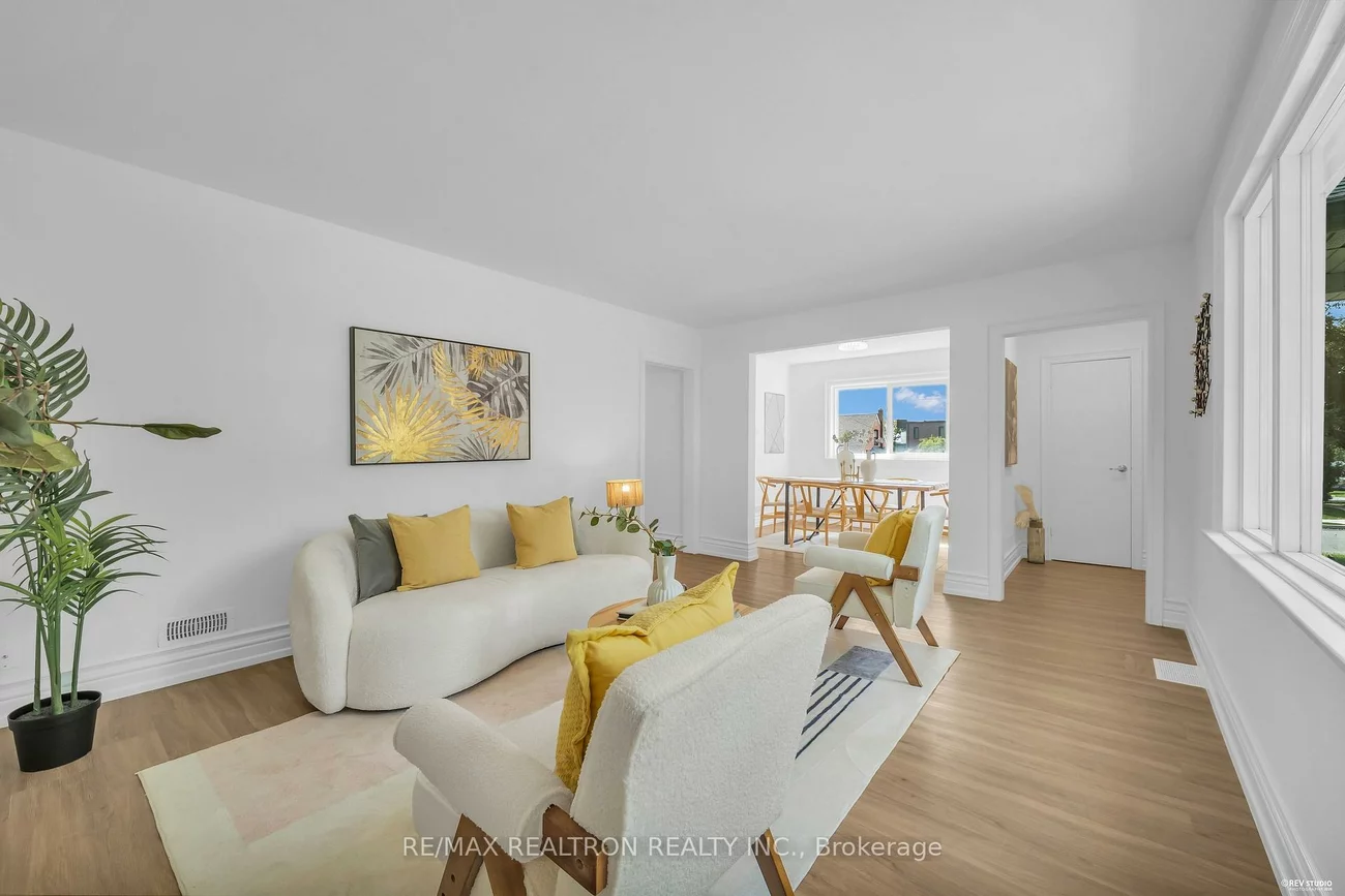 11, Harrow, Brookhaven-Amesbury, Toronto