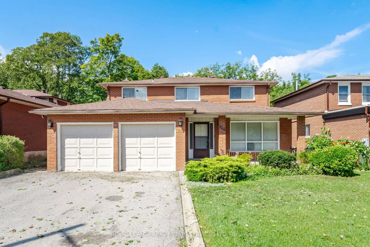 124, Stilecroft, York University Heights, Toronto