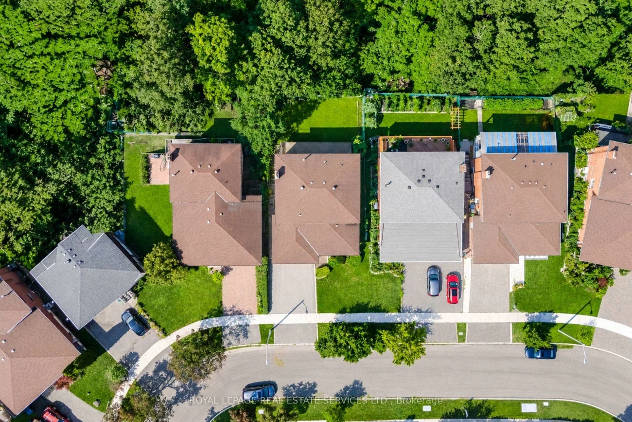 124, Stilecroft, York University Heights, Toronto