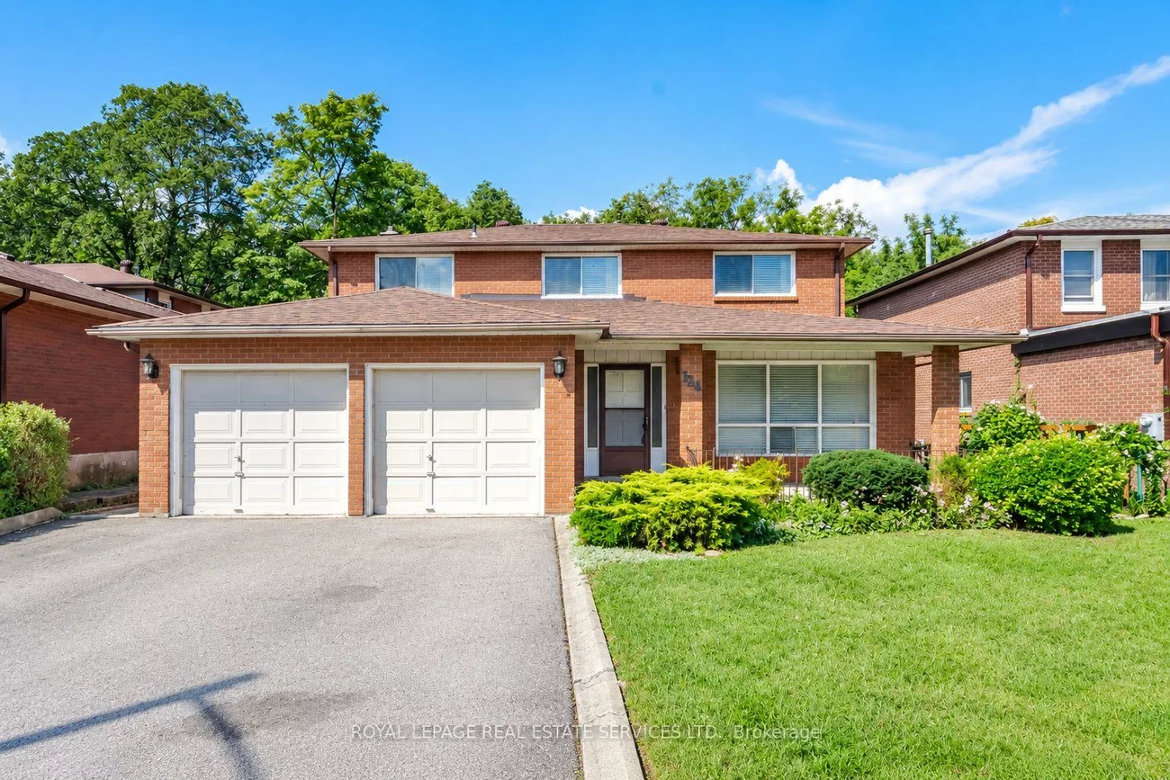 124, Stilecroft, York University Heights, Toronto