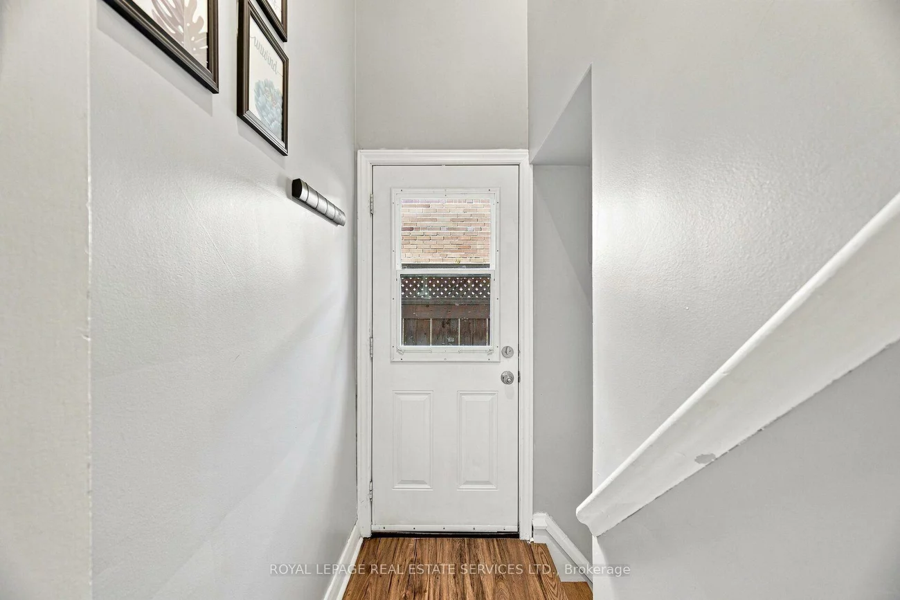 15, Velma, Stonegate-Queensway, Toronto